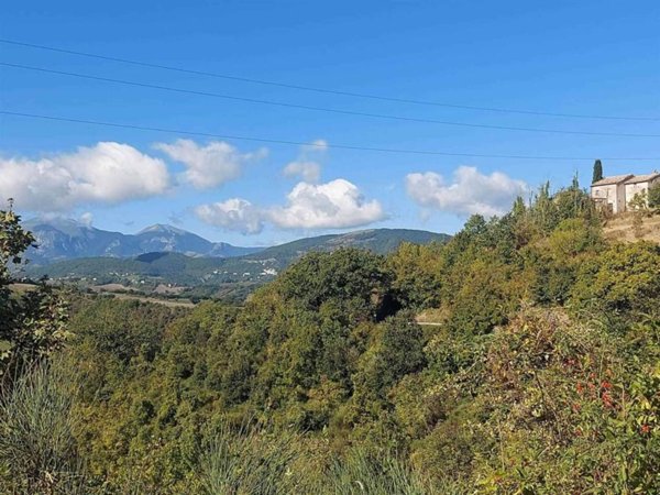 casa indipendente in vendita ad Arcevia