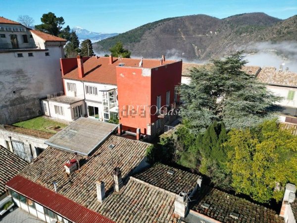 casa indipendente in vendita ad Arcevia