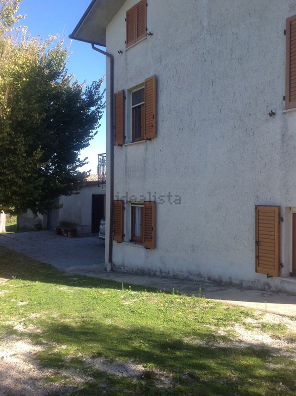 casa indipendente in vendita ad Arcevia