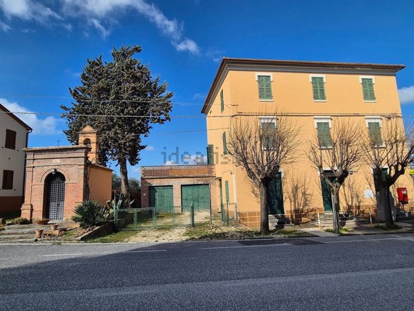 casa indipendente in vendita ad Arcevia in zona Castiglioni