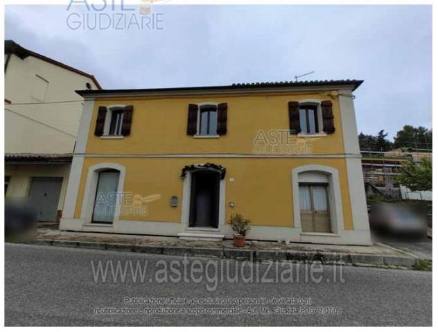 appartamento in vendita ad Arcevia in zona San Giovanni Battista