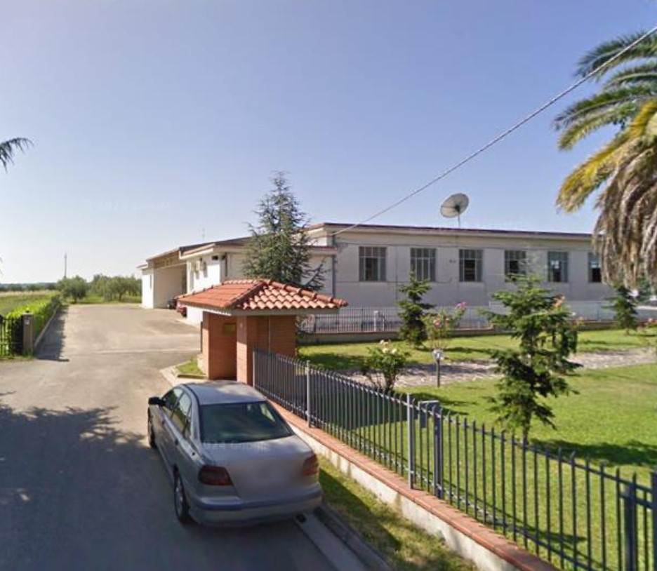 ufficio in vendita ad Arcevia in zona Sant'Apollinare