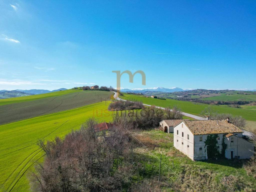 casa indipendente in vendita ad Arcevia in zona Ripalta