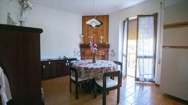 casa indipendente in vendita ad Arcevia in zona Montale