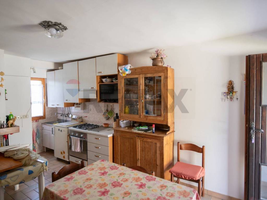 appartamento in vendita ad Arcevia in zona Costa