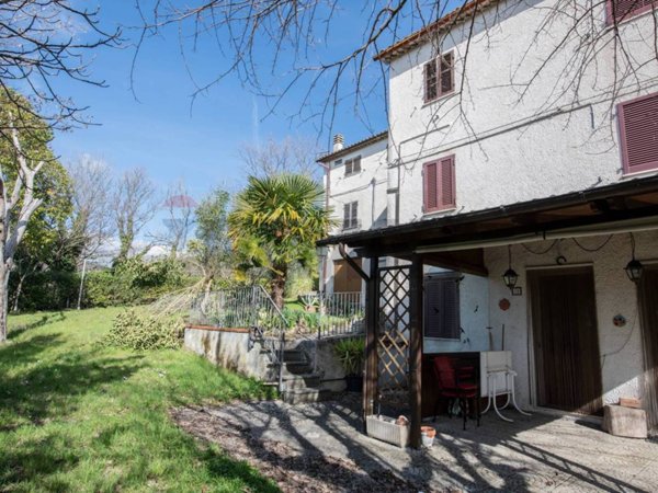 appartamento in vendita ad Arcevia