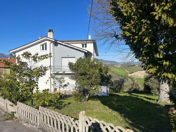 appartamento in vendita ad Arcevia