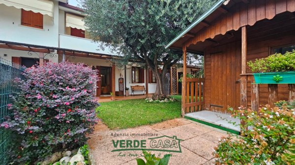 casa indipendente in vendita ad Arcevia in zona Sant'Apollinare