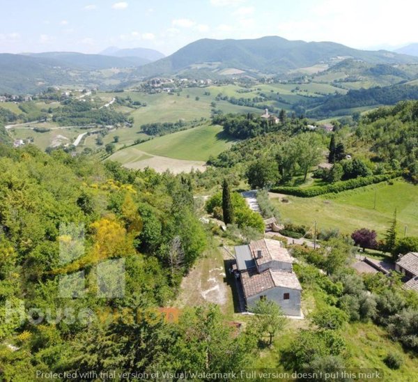 casa indipendente in vendita ad Arcevia