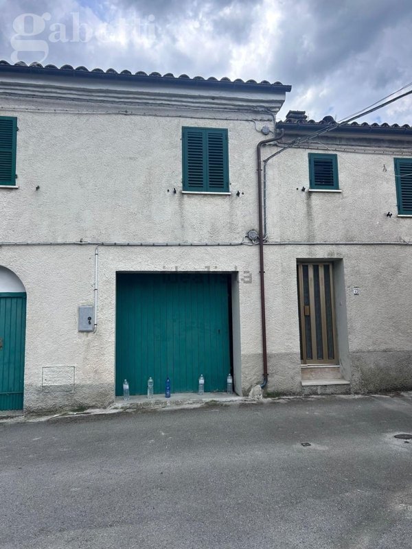 appartamento in vendita ad Arcevia in zona Prosano