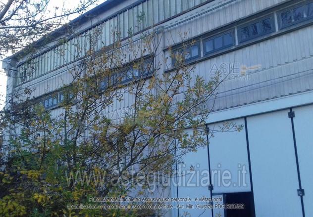 negozio in vendita ad Arcevia in zona Avacelli