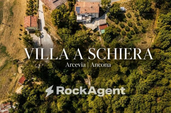 casa indipendente in vendita ad Arcevia