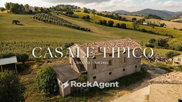casa indipendente in vendita ad Arcevia