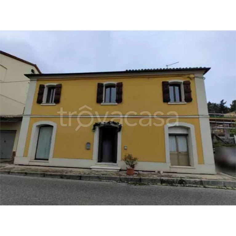 appartamento in vendita ad Arcevia in zona San Giovanni Battista
