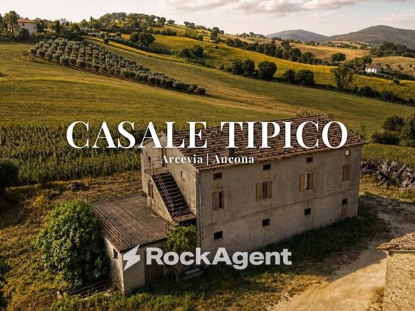 casa indipendente in vendita ad Arcevia