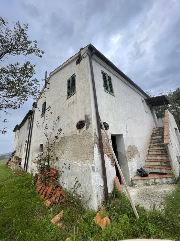 casa indipendente in vendita a Barbara