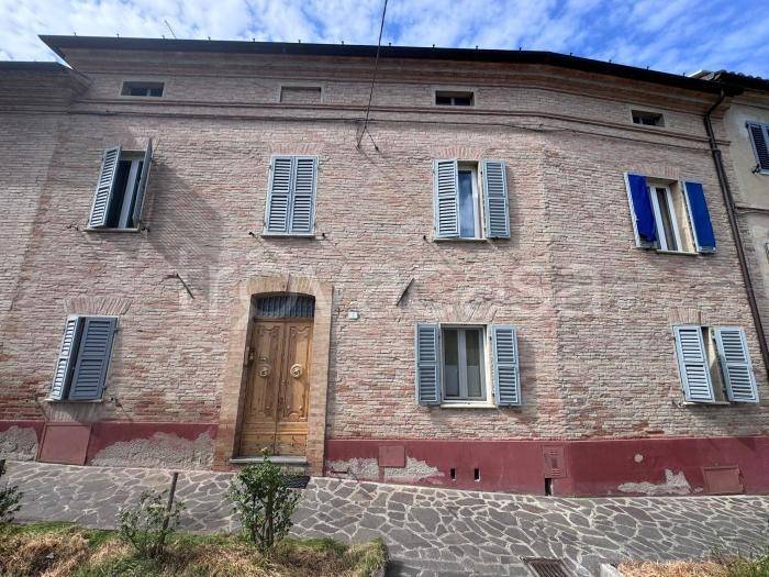 casa indipendente in vendita a Barbara