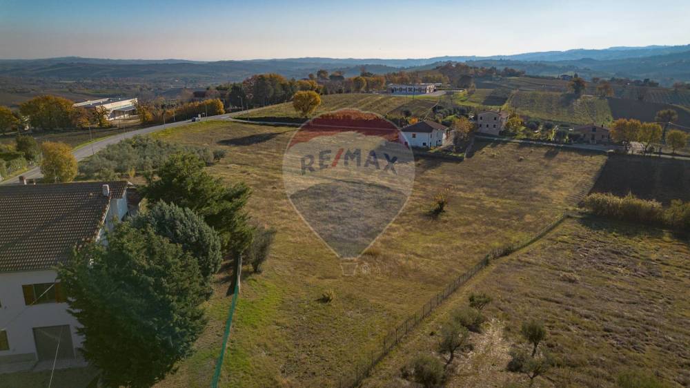 terreno edificabile in vendita a Barbara