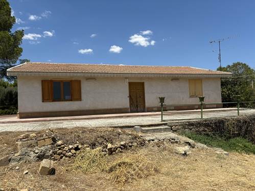 casa indipendente in vendita a Barbara