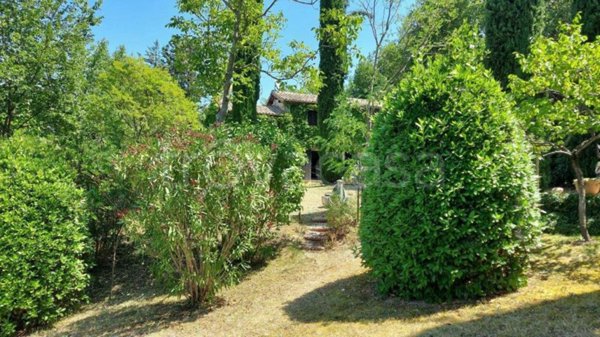 casa indipendente in vendita a Belvedere Ostrense