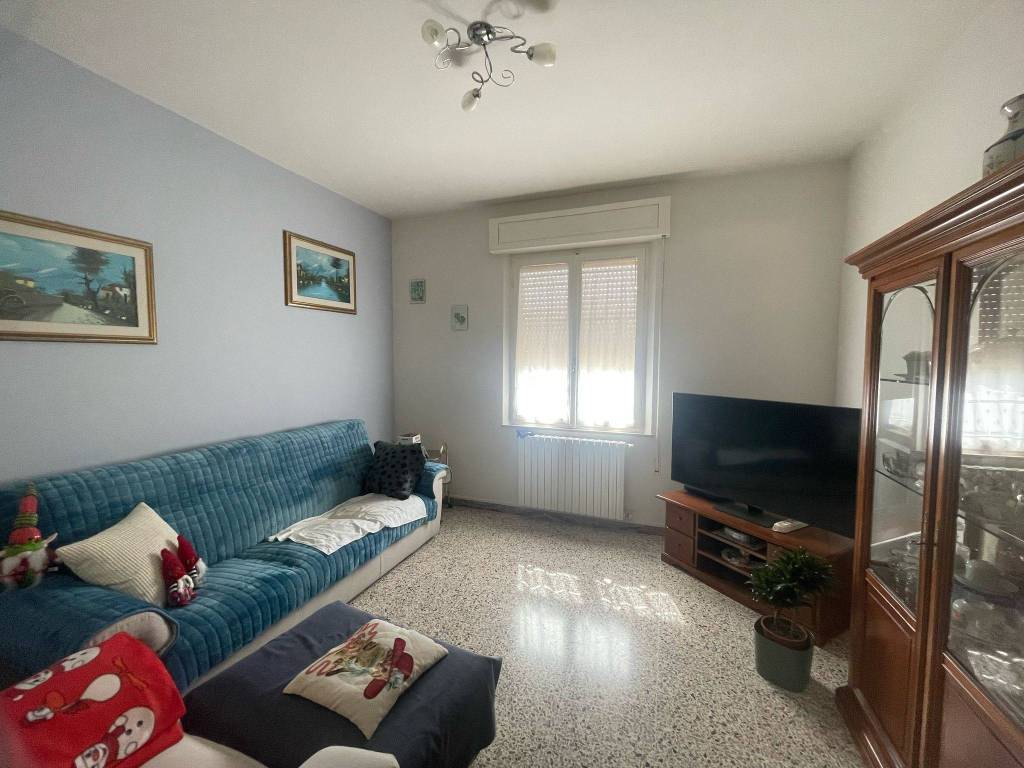 casa indipendente in vendita a Belvedere Ostrense
