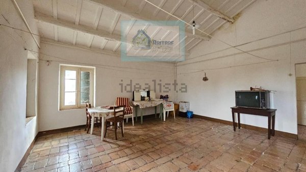 casa indipendente in vendita a Belvedere Ostrense