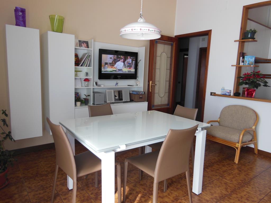 casa indipendente in vendita a Belvedere Ostrense