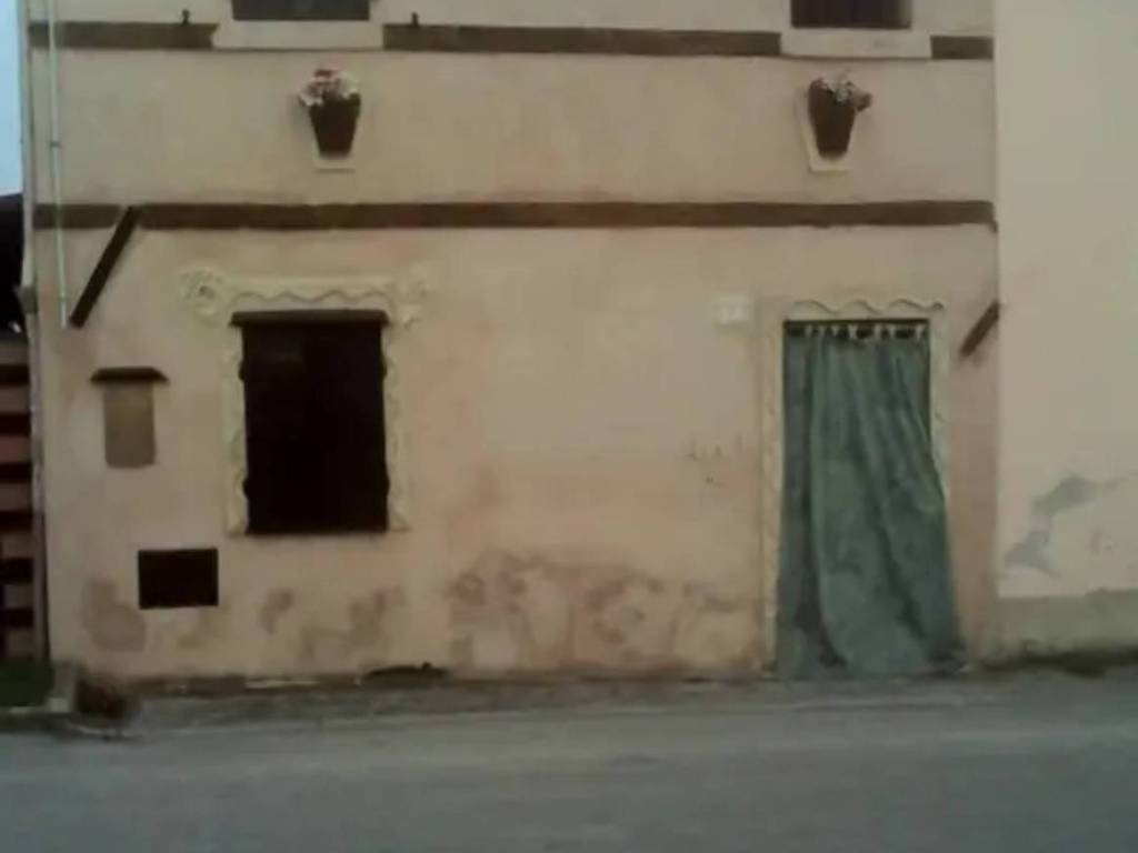 casa indipendente in vendita a Belvedere Ostrense in zona Fornace