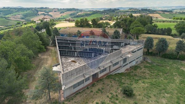 villa in vendita a Belvedere Ostrense