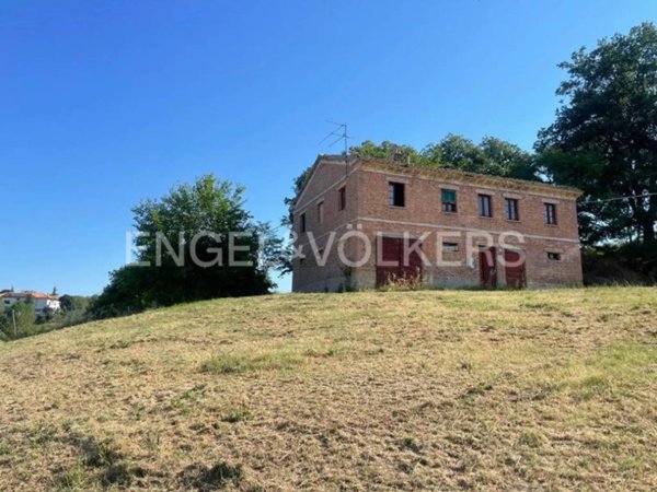 casa indipendente in vendita a Belvedere Ostrense