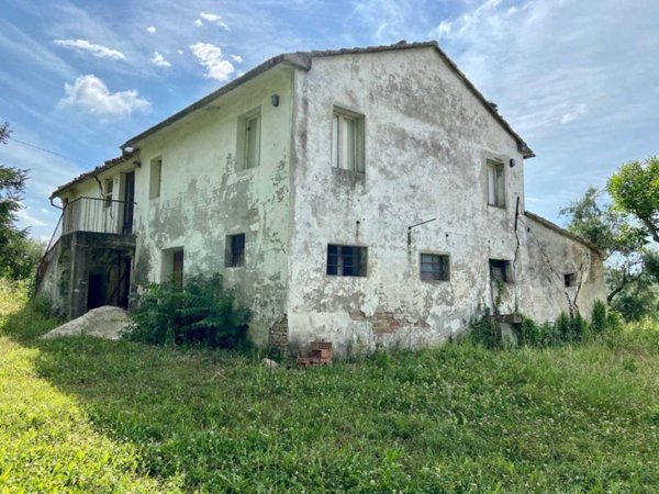 casa indipendente in vendita a Belvedere Ostrense