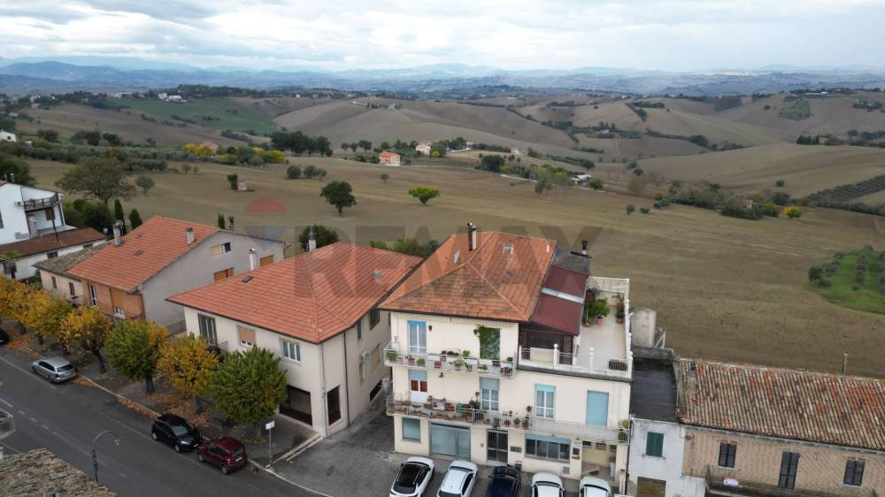 casa indipendente in vendita a Belvedere Ostrense