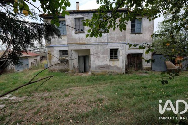 casa indipendente in vendita a Belvedere Ostrense