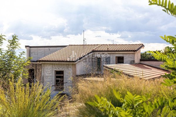 casa indipendente in vendita a Belvedere Ostrense