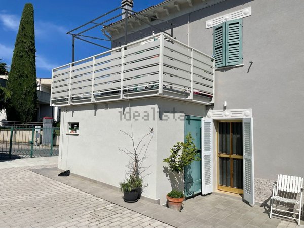 casa indipendente in vendita a Belvedere Ostrense