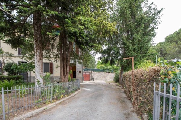 casa indipendente in vendita a Belvedere Ostrense