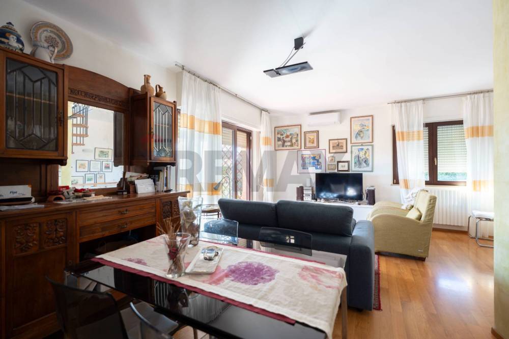 casa indipendente in vendita a Belvedere Ostrense