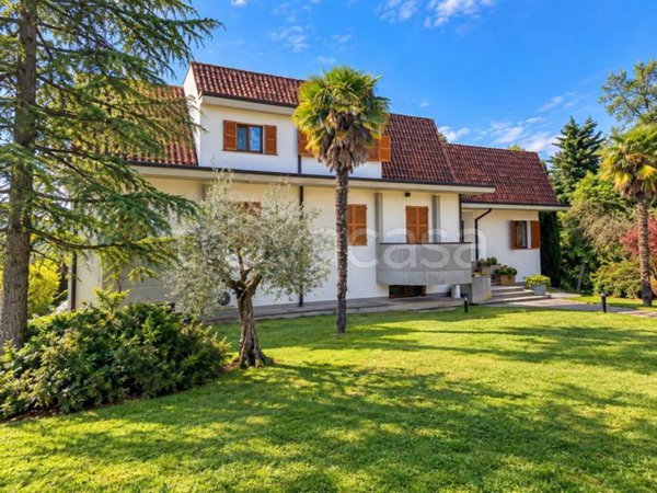 casa indipendente in vendita a Belvedere Ostrense
