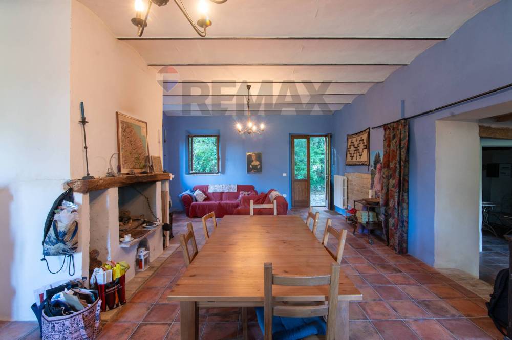 casa indipendente in vendita a Belvedere Ostrense