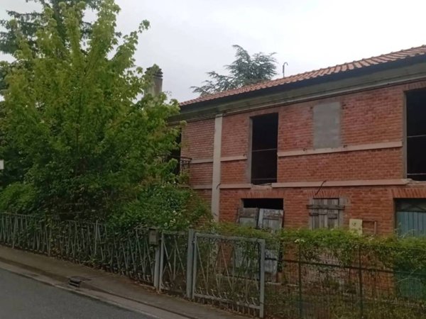 casa indipendente in vendita a Belvedere Ostrense