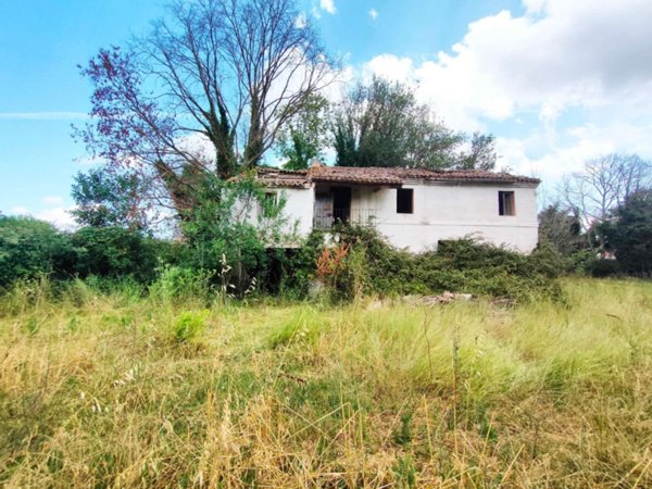 casa indipendente in vendita a Camerano