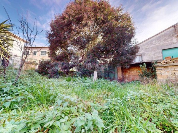 casa indipendente in vendita a Camerano