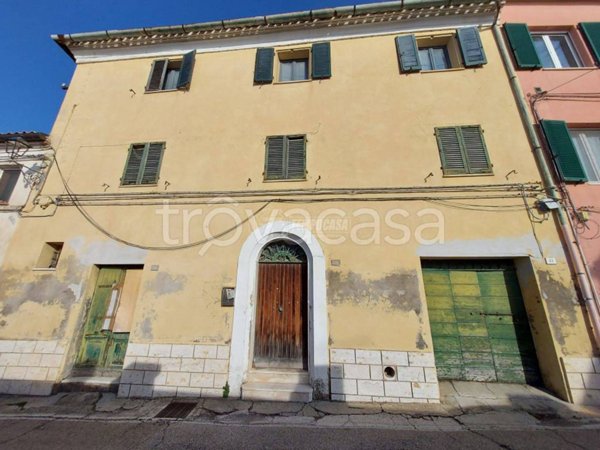 casa indipendente in vendita a Camerano