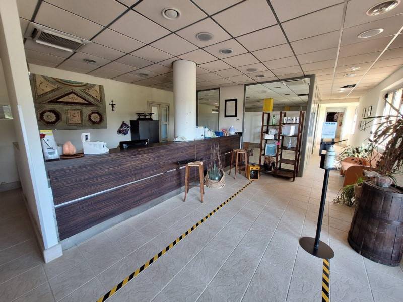 ufficio in vendita a Camerano