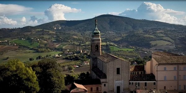 casa indipendente in vendita a Camerano