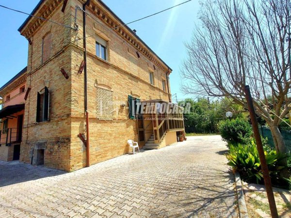 casa indipendente in vendita a Camerano in zona San Germano