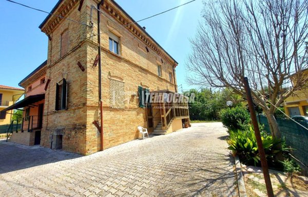 casa indipendente in vendita a Camerano in zona San Germano