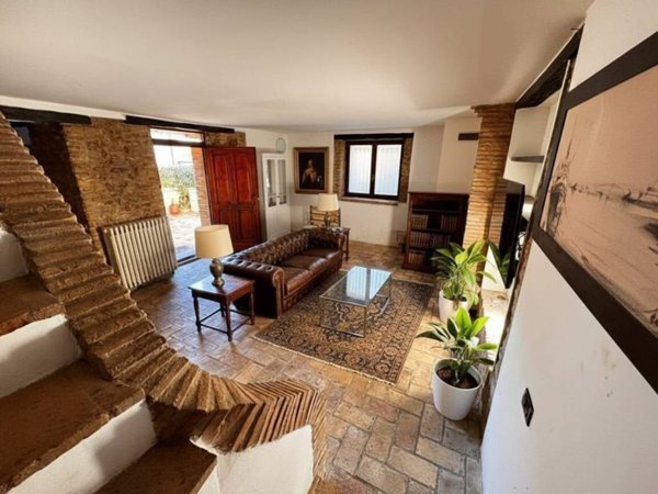 casa indipendente in vendita a Camerano