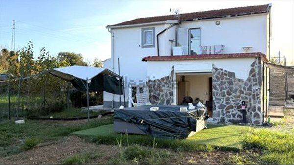 casa indipendente in vendita a Camerano