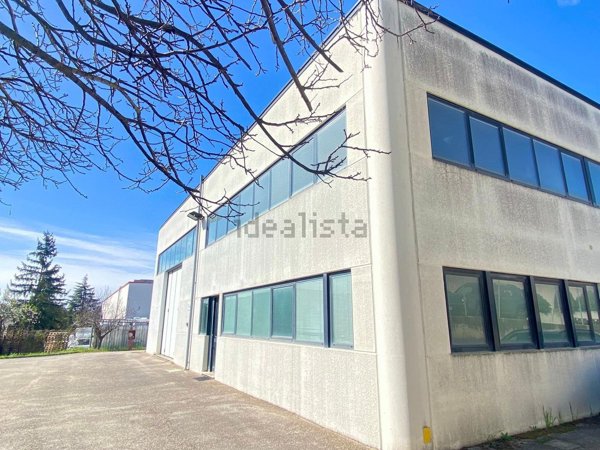 ufficio in vendita a Camerano